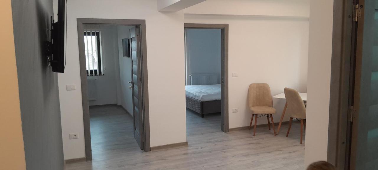 Apartament 3 Camere, Targu Neamt Et4 Buitenkant foto