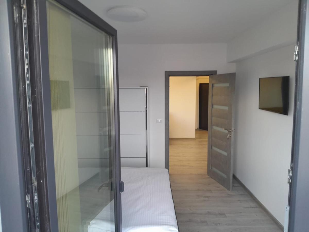 Apartament 3 Camere, Targu Neamt Et4 Buitenkant foto